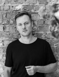 Łukasz-Brzeziński-