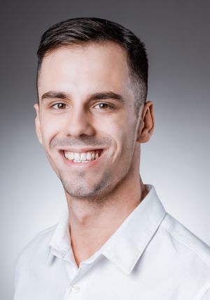 Bartomiej_Kardys.jpg.limit.300x456