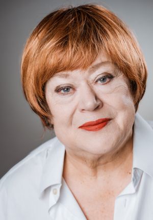 Elzbieta_Okupska.jpg.limit.300x456