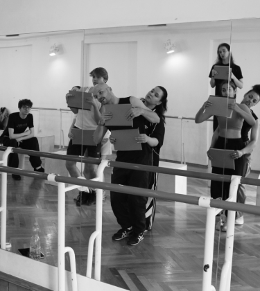 Zdjęcia próby choreograficznej "Wszyscy mówią o Jamiem", fot. J.Biesiaga