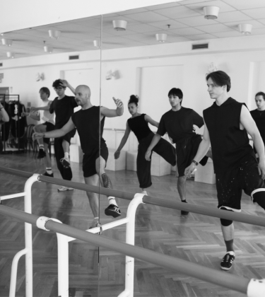 Zdjęcia próby choreograficznej "Wszyscy mówią o Jamiem", fot. J.Biesiaga